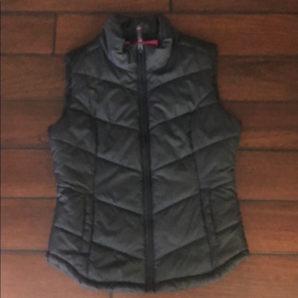 🎉HP🎉Aeropostale Vest